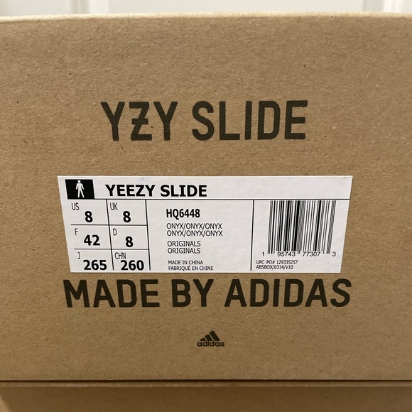 Basically brand new Onxy yezzy slides. - Picture 4 of 5